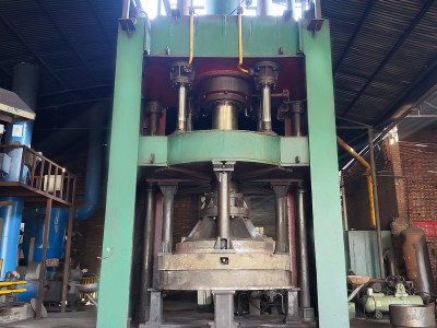 Máquina de prensa 2000T