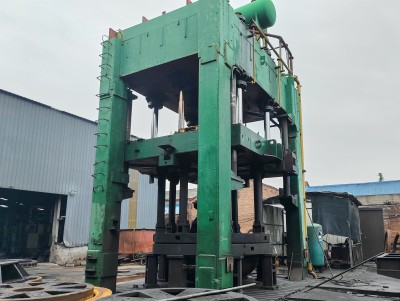 Máquina de Prensa 3000T